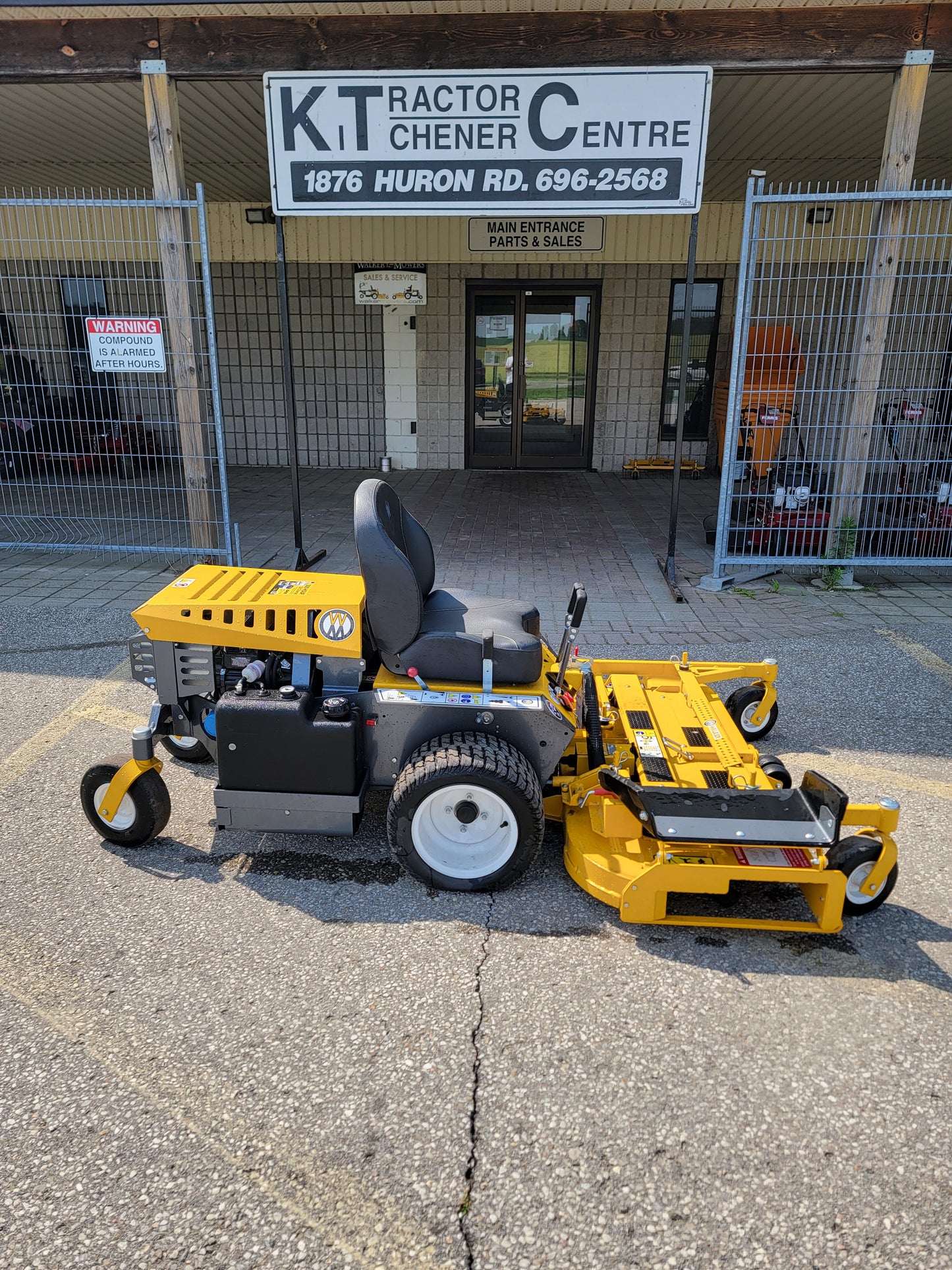 Walker Model B27i 56 Inch Deck