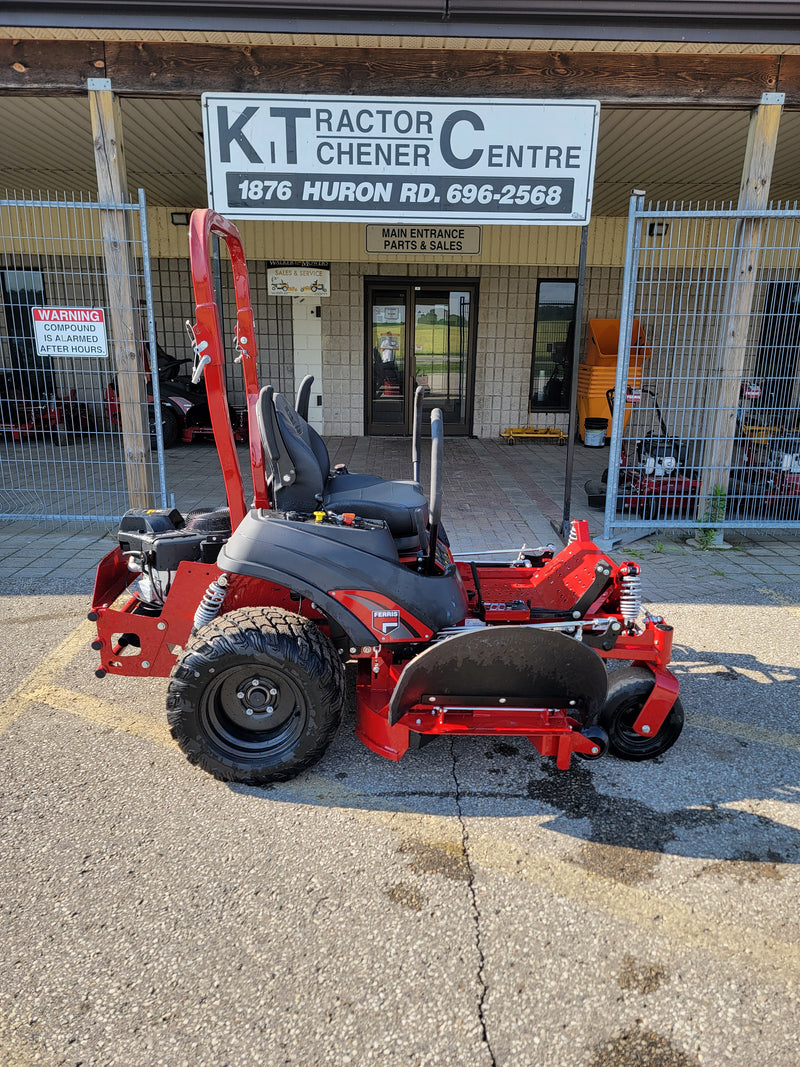 Ferris ISX™ 800 27 gross hp* Briggs & Stratton Commercial Series w/ 60" Deck & Sus. Seat - Model#5902075