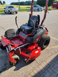 Ferris ISX™ 800 27 gross hp* Briggs & Stratton Commercial Series w/ 60" Deck & Sus. Seat - Model#5902075